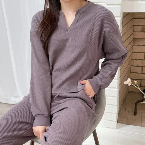 Nike Yoga Womens Xsmall Waffle  Knit Slit Neck Shirt - Picture 1 of 16